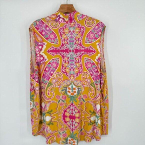 Cable and Gauge Womens top size 1X v Neck Floral Paisley Blouse Yellow knit - Picture 9 of 11